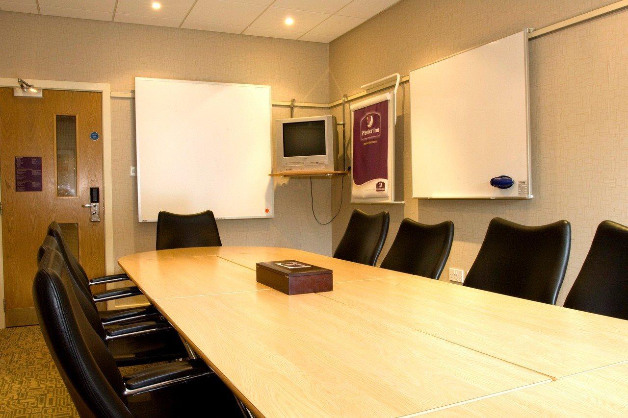 Premier Inn Castleford - Xscape, M62, Jct 32 ภายนอก รูปภาพ