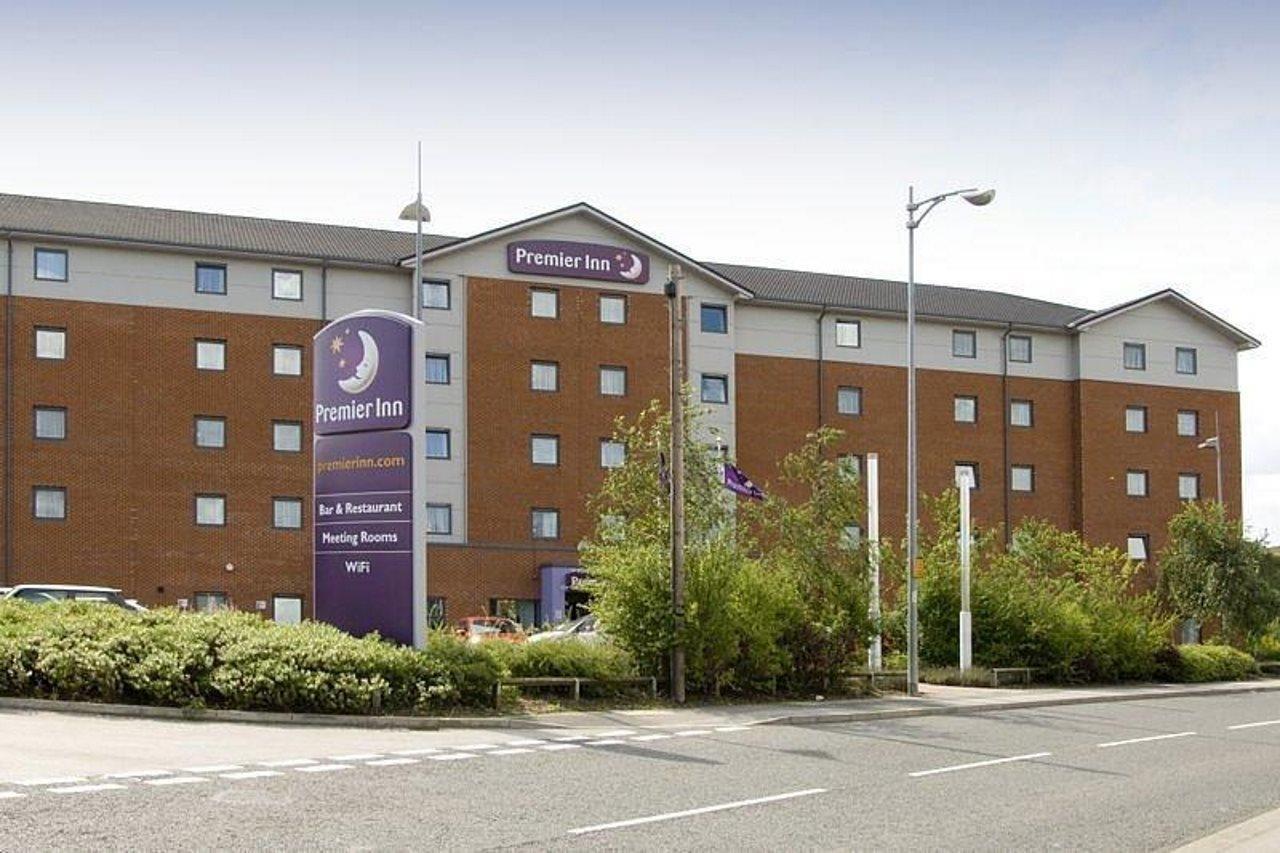 Premier Inn Castleford - Xscape, M62, Jct 32 ภายนอก รูปภาพ