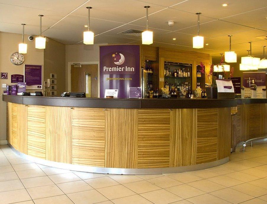 Premier Inn Castleford - Xscape, M62, Jct 32 ภายนอก รูปภาพ