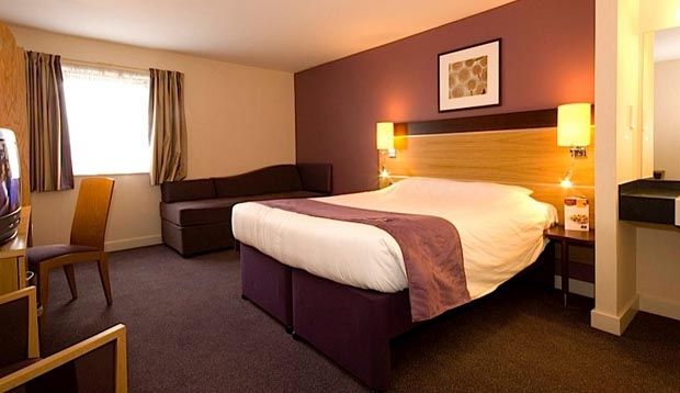 Premier Inn Castleford - Xscape, M62, Jct 32 ภายนอก รูปภาพ